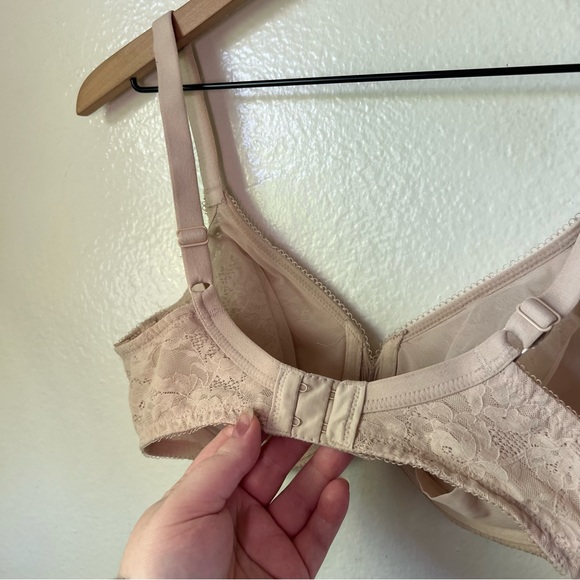 Wacoal | Lace Finesse Underwire Bra - Picture 4 of 6